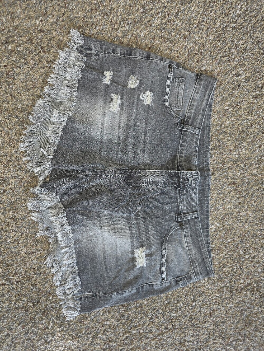 Frayed Hem Distressed Denim Shorts - Gray